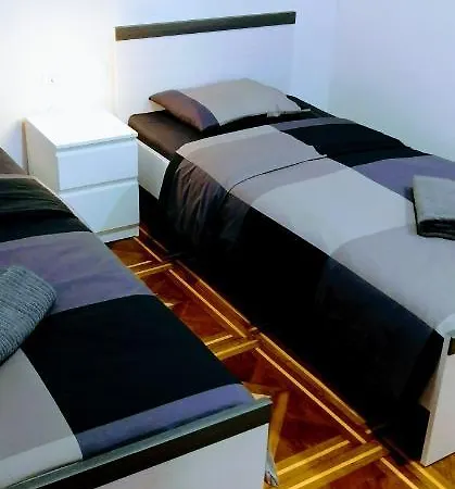 Апартаменты Zpula Center