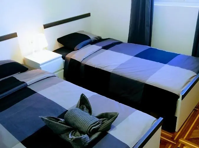 Zpula Center Apartamento Pula